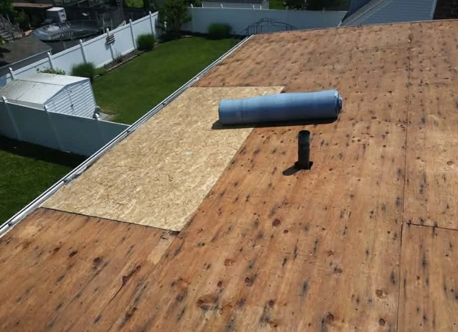 Residential Flat Roof in Lindenhurst, NY - before